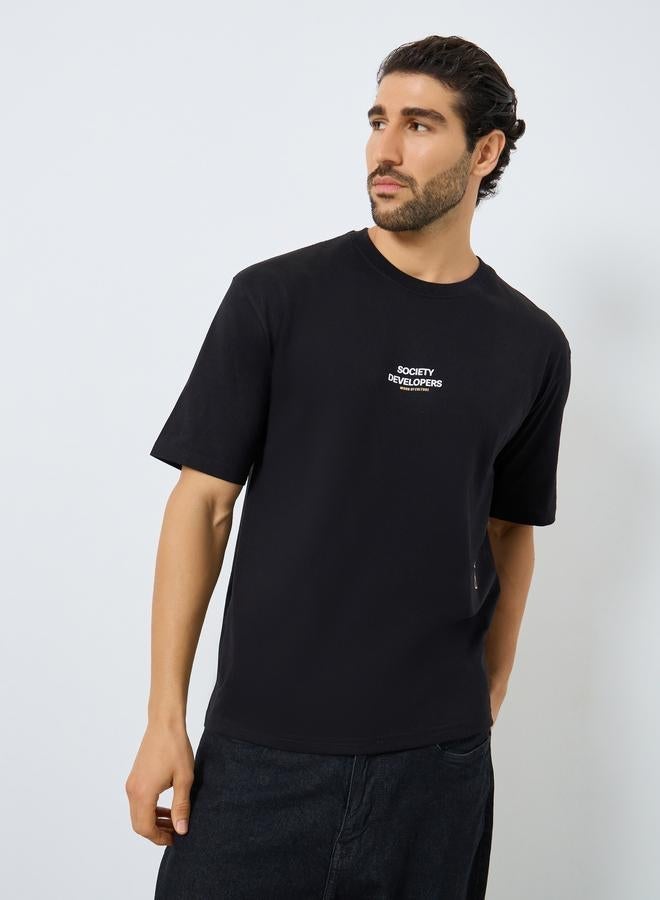 Styli Men Black Slogan Print Oversized T-Shirt - Image 3